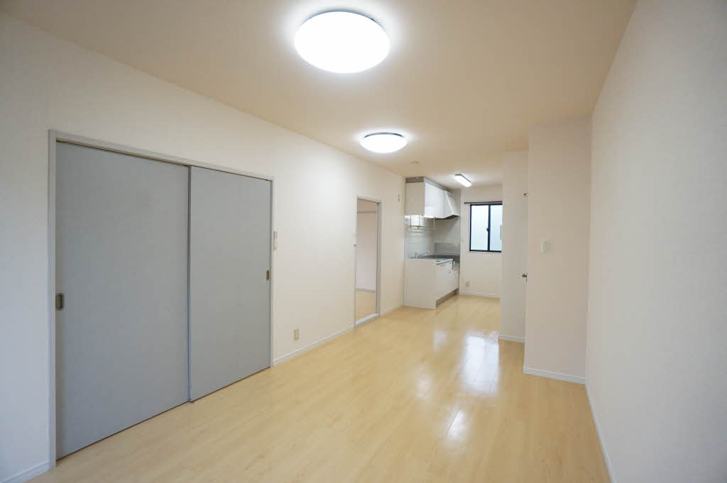 フォーレスこみど B102号-2