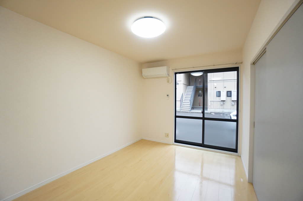 フォーレスこみど B102号-3