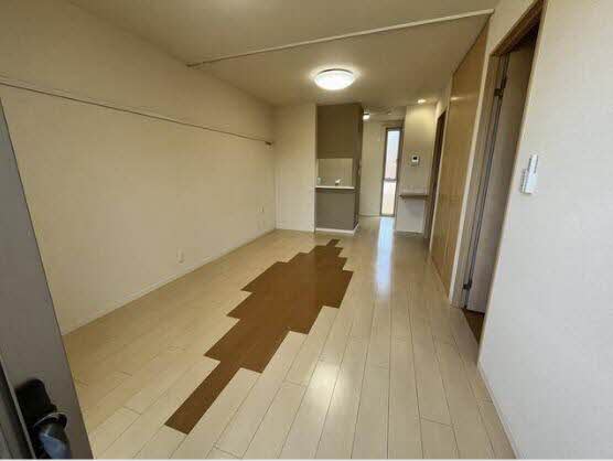 ルーチェ B102号-2