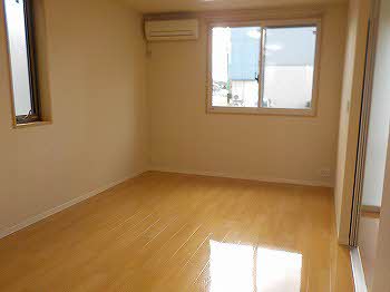 フローラ新田塚 A102号-7