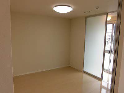 フローラ新田塚 A201号-4