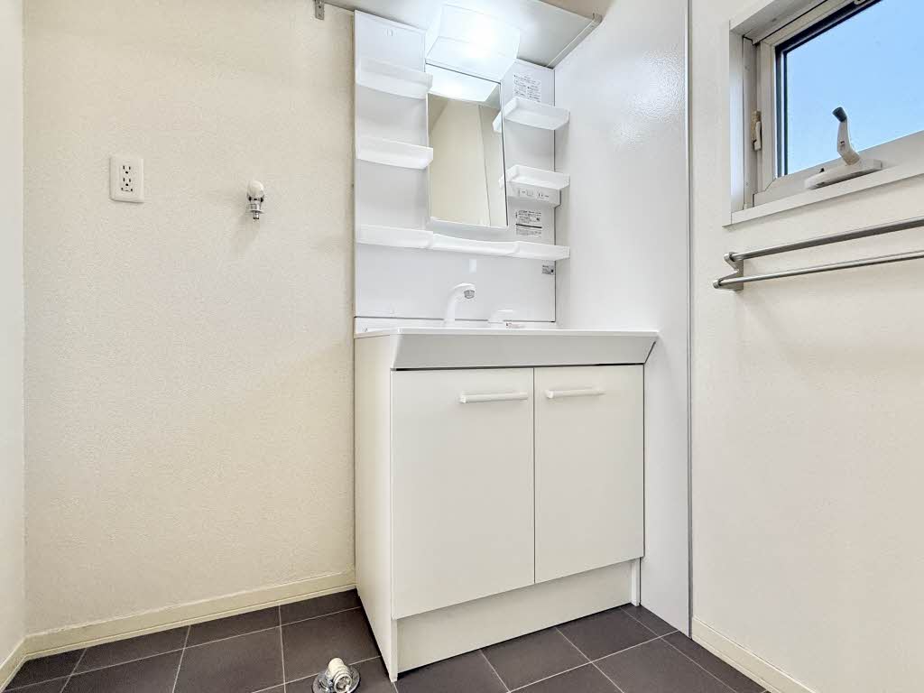 メゾン　ド　ファミーユ 0202号-6