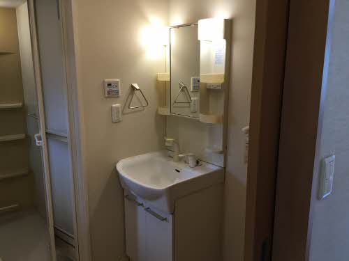 グロスコート新守山 0101号-6