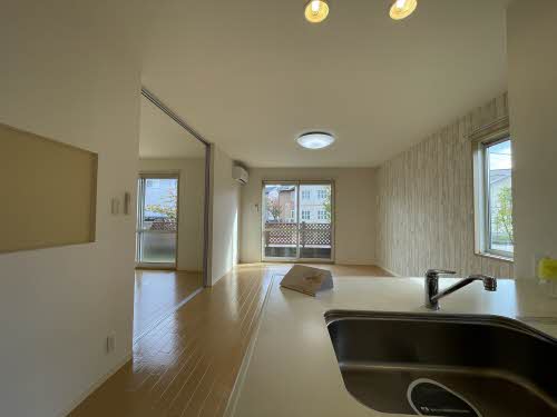 ガーデンシティ長倉 H102号-2