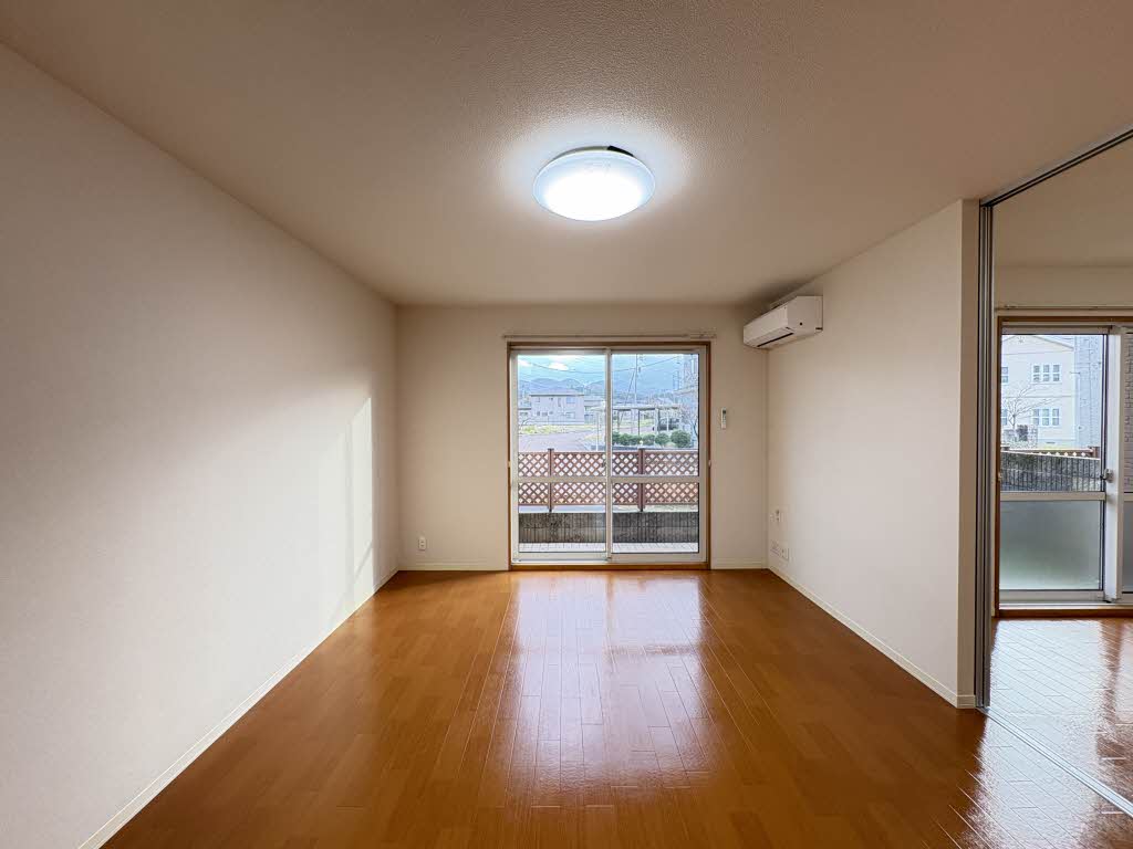 ガーデンシティ長倉 I101号-2