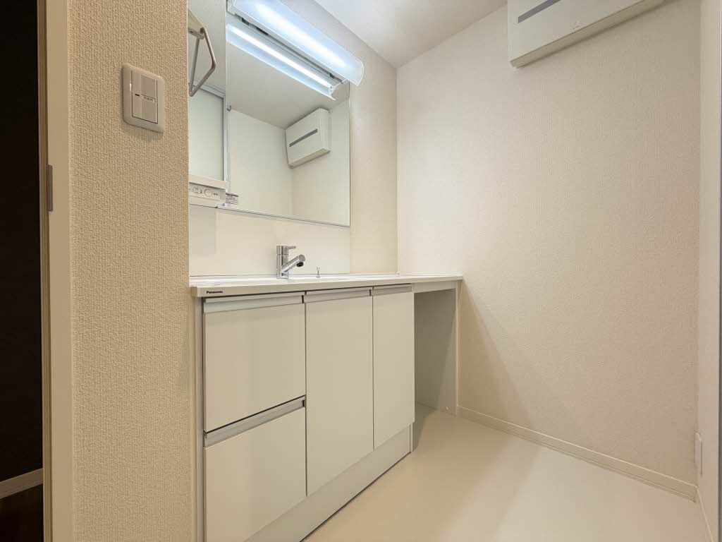 シャリテ堀川小泉 0102号-5