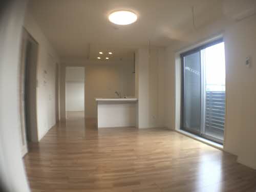 グレイスコート今朝白 B202号-3