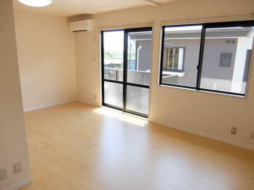 シャトル新田 A202号-2