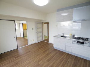 シャトル山田 0501号-3