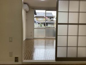 タウニー美登里 B102号-2