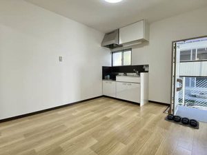 タウニー千賀 0102号-4