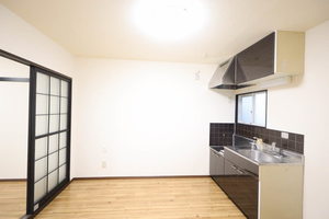 ハイツサンシャイン N105号-4