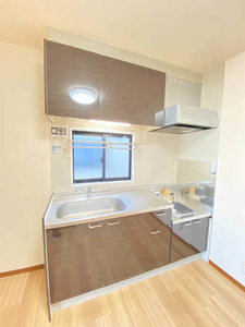 ルミエールコーポ E202号-4