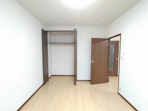 ガーデンタウン城所 C102号-5