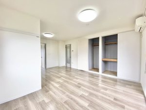 フォーレスタナベ 0202号-4