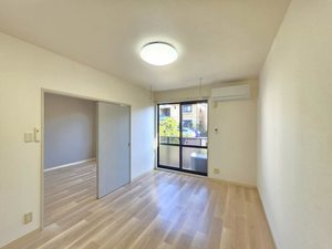 メイプルタウン F102号-12