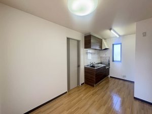 クレール東田 B101号-7