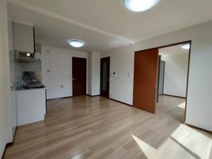 プラムロード B102号-2