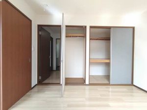 プラムロード B102号-3