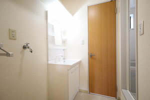 メルベール阿倉川Ｅ 0201号-6