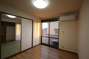 ヴァリュージュ　ハイム C202号-8