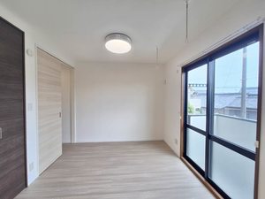 ファミーユ殿池 A202号-6