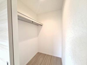 ファミーユ殿池 A202号-7