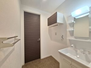 ファミーユ殿池 A202号-11