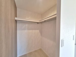 ファミーユ殿池 B201号-8