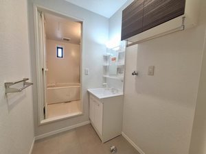 ファミーユ殿池 B201号-12