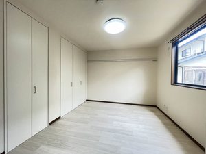 ヴェル ドミール B102号-3