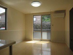 ディアスドミール C102号-2