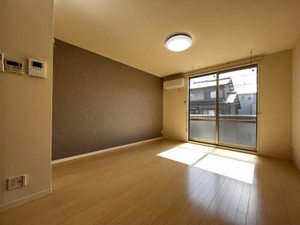 エミージュ 0102号-3