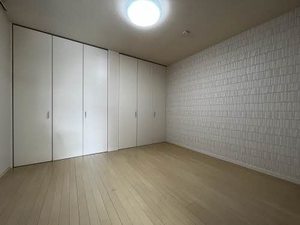 エミージュ 0102号-8