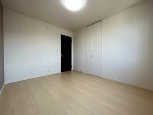 シャーメゾン秀光 0201号-9