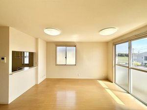 ユートピア東山 E201号-4