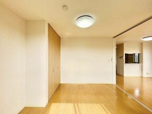 ユートピア東山 F201号-7