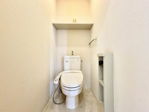 ユートピア東山 F201号-15