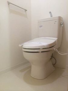 ファーストコート A201号-3