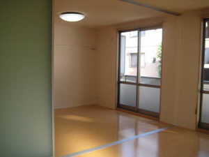 プレミール小幡 A102号-5