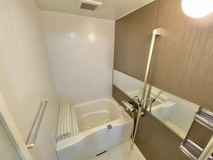 グランシャリオ B201号-13