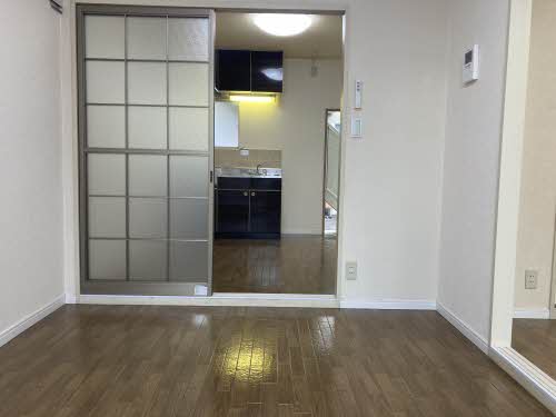 タウニー美登里 B102号-3