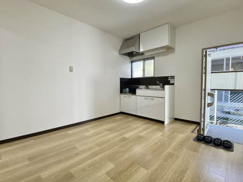 タウニー千賀 0102号-4