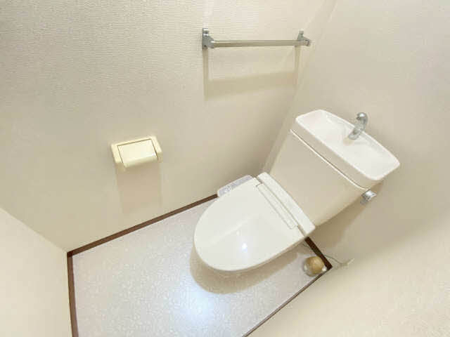 ルミエールコーポ E202号-2