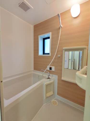 ガーデンタウン城所 C102号-8