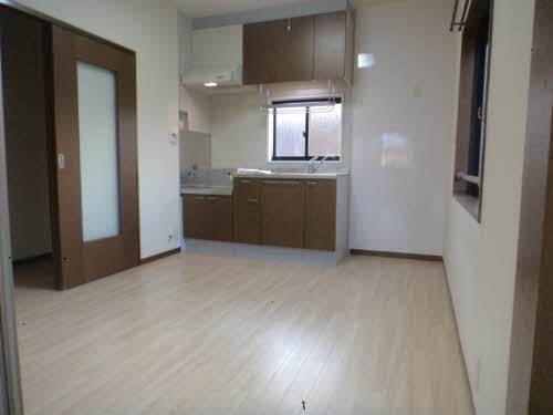 ヴィラ千原崎 C207号-2