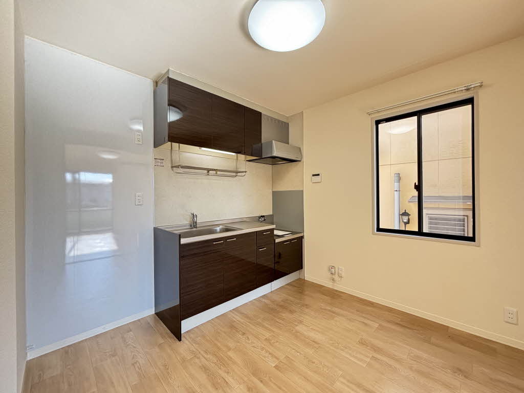 ラコリーナＢ 0105号-3