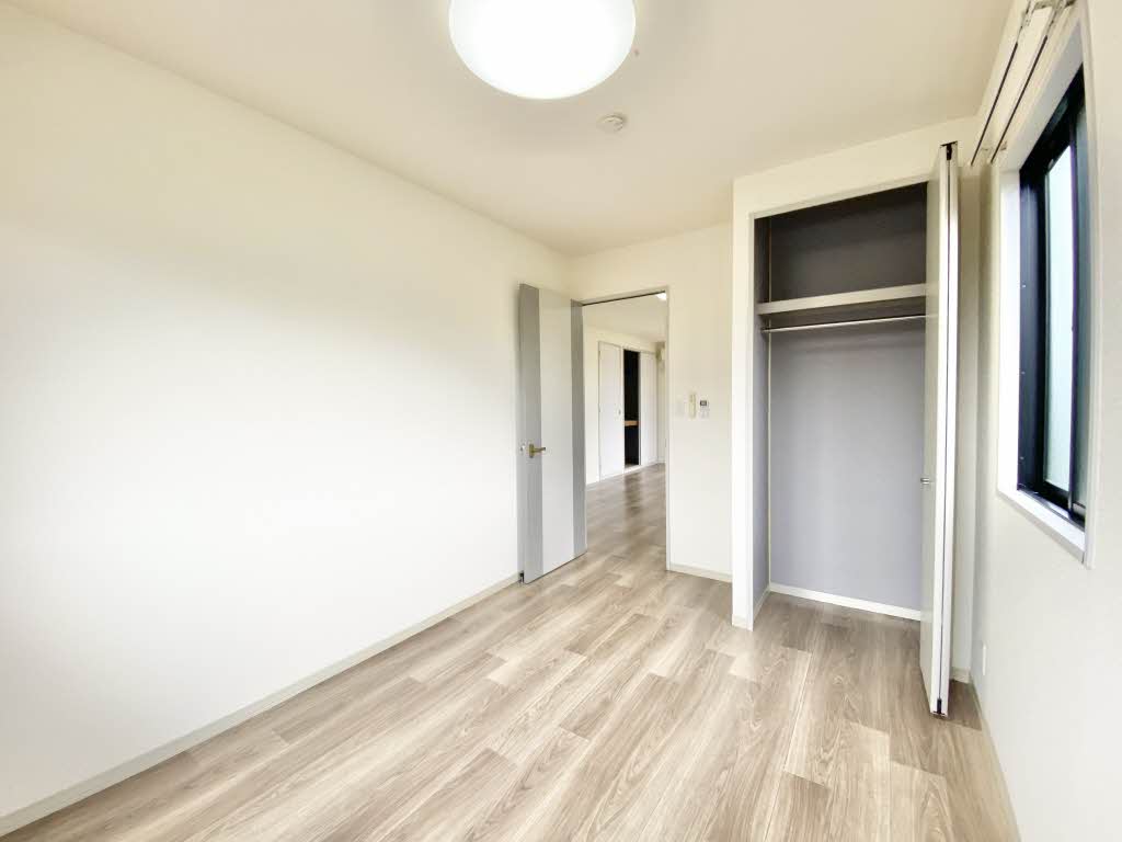 フォーレスタナベ 0202号-8