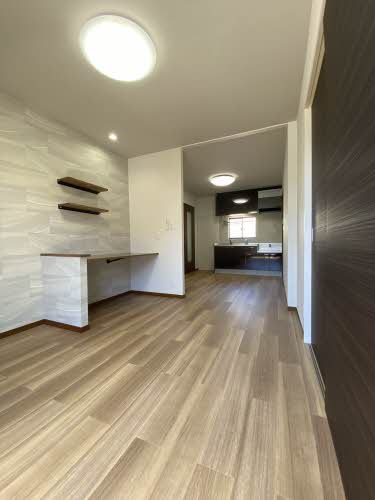 リバーサイド中島 E101号-6