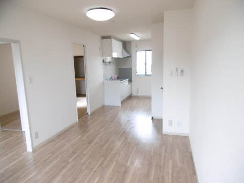 メイプルタウン A201号-3